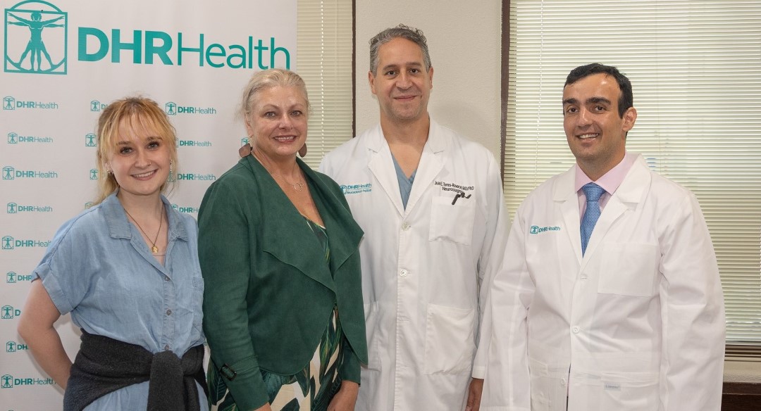 Epilepsy Group Photo With Dr. Estofan And Dr. Torres Reveron